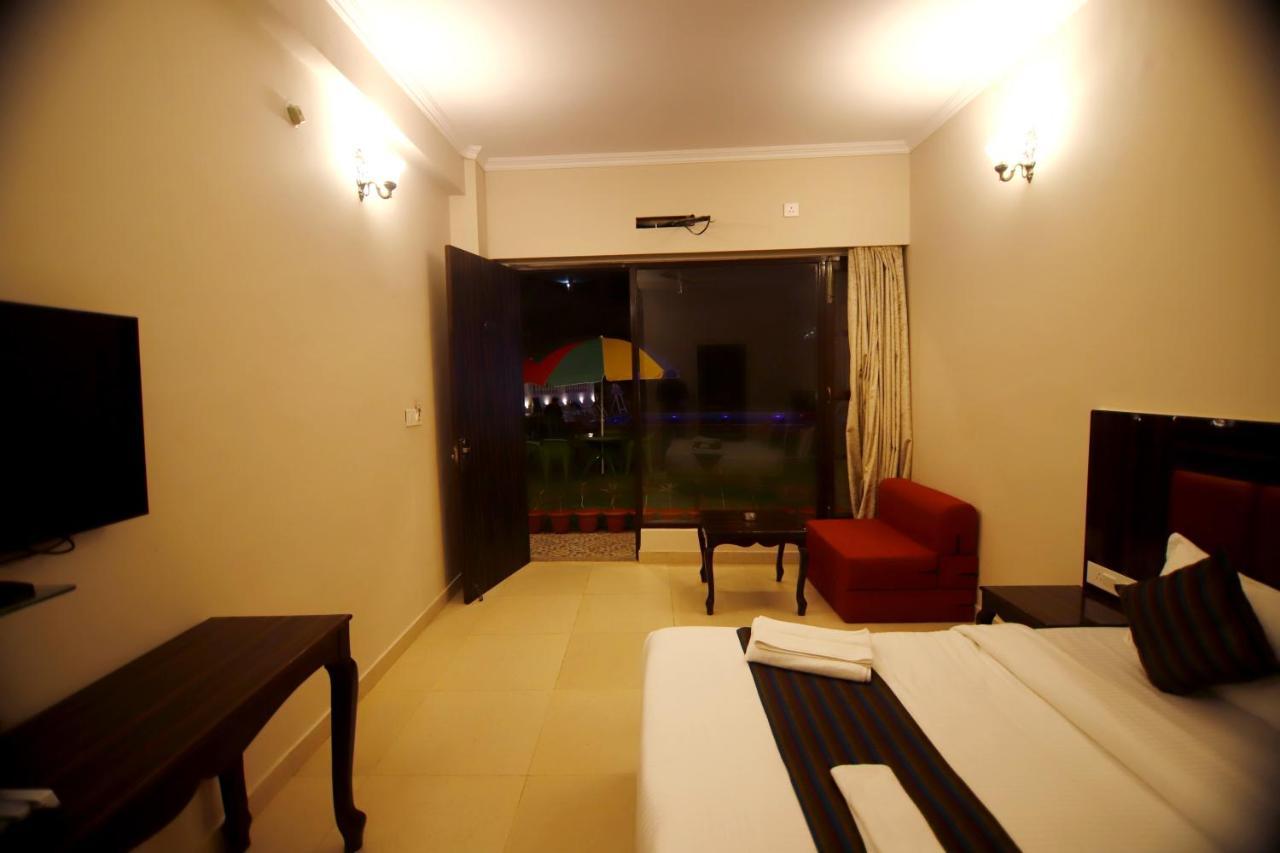 Rishikesh Grand Hotel Ngoại thất bức ảnh
