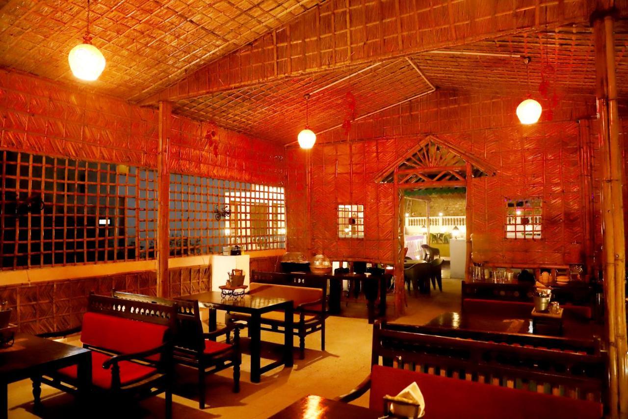 Rishikesh Grand Hotel Ngoại thất bức ảnh